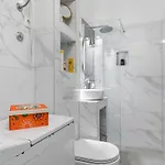 Im Erdgeschoss- Beim Beruehmten Znjan-strand By Interhome Apartman *