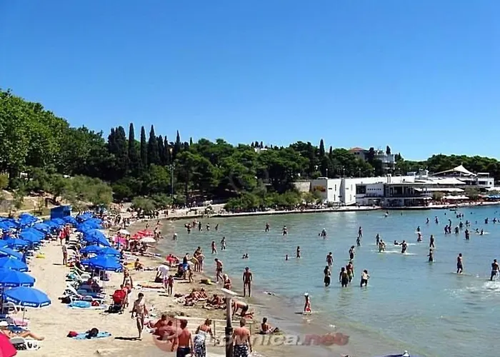 Im Erdgeschoss- Beim Beruehmten Znjan-strand By Interhome Apartment *