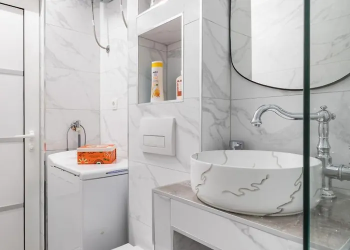 Im Erdgeschoss- Beim Beruehmten Znjan-strand By Interhome Apartment