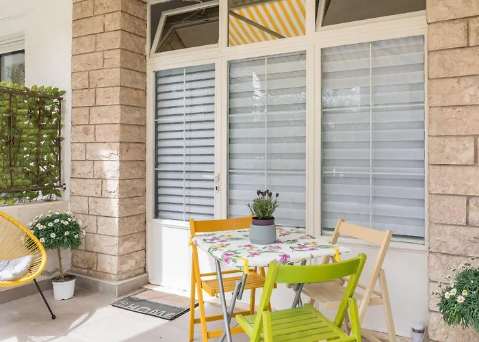 Im Erdgeschoss- Beim Beruehmten Znjan-strand By Interhome Apartment *