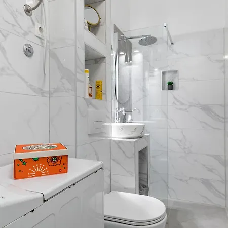 Im Erdgeschoss- Beim Beruehmten Znjan-strand By Interhome Apartamento *